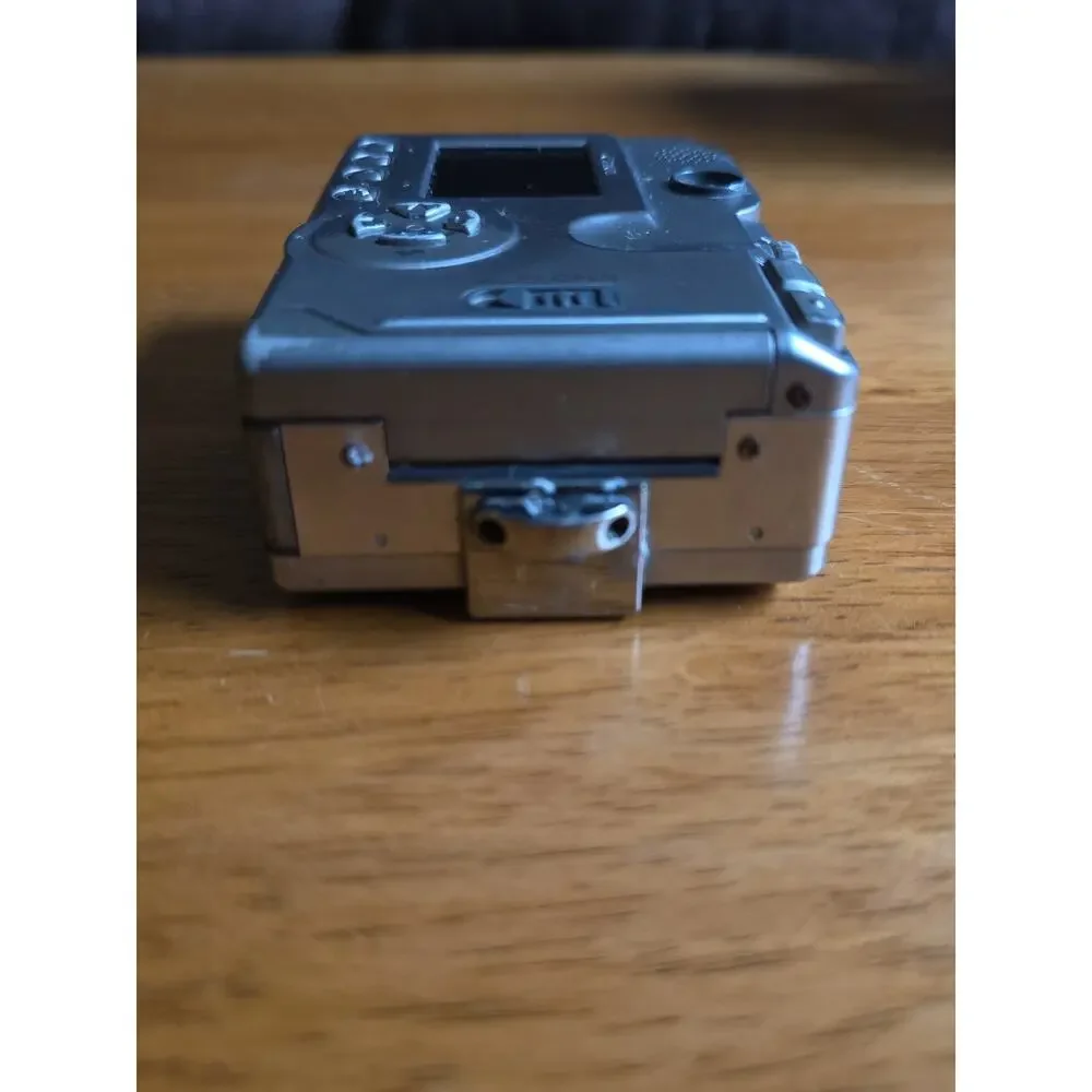 Canon PowerShot ELPH S330 2.0MP Digital Camera, Box, Manuals, No Battery - NICE!